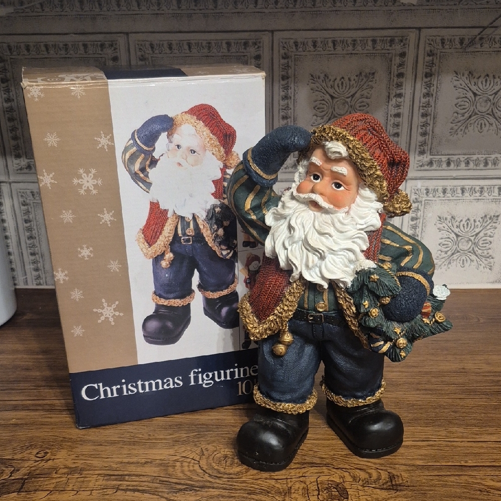 Life at Home Vintage 10" Santa